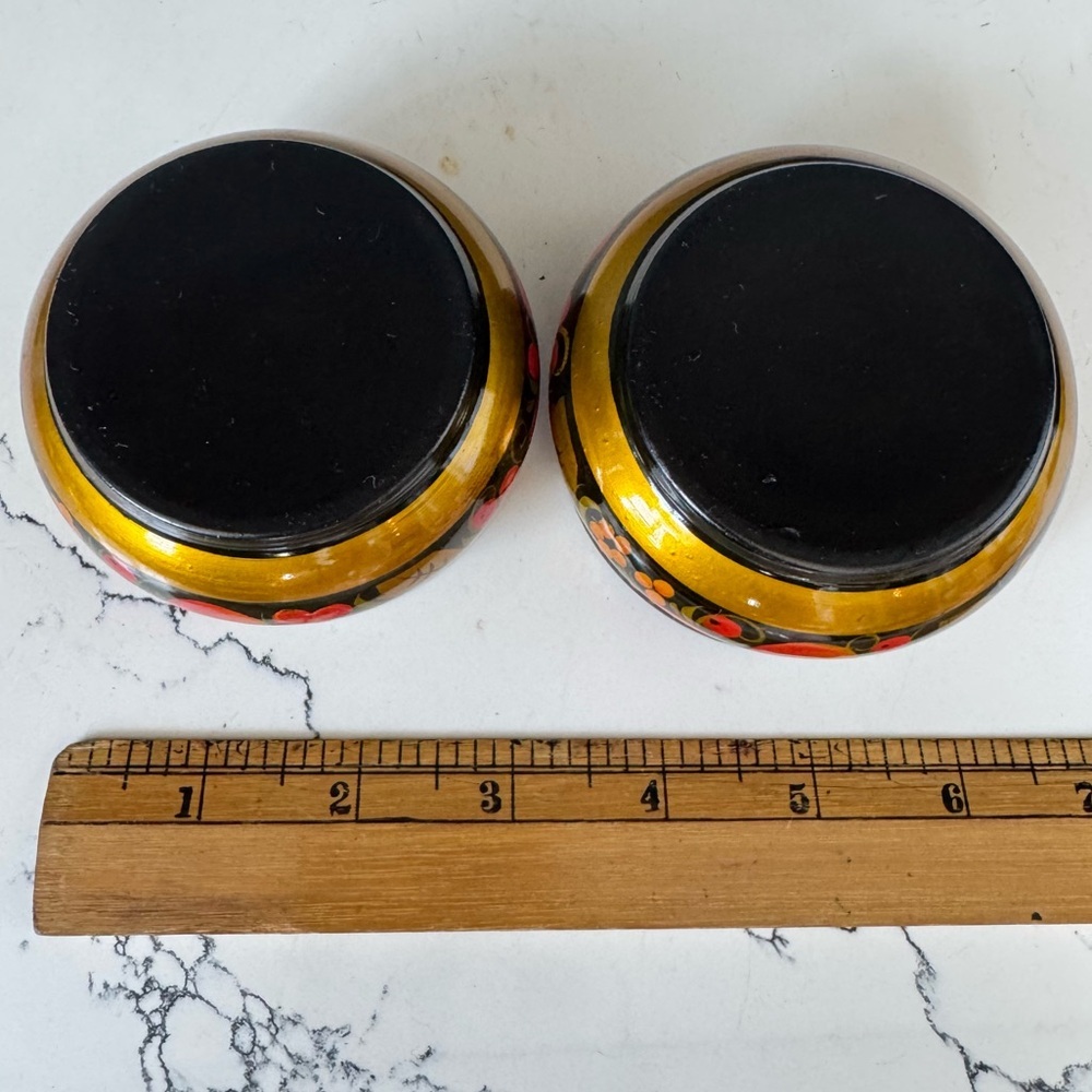 Vintage Hand Painted Wooden Folk Art Small Lacquered Bowls Strawberry Floral - Picture 4 of 6